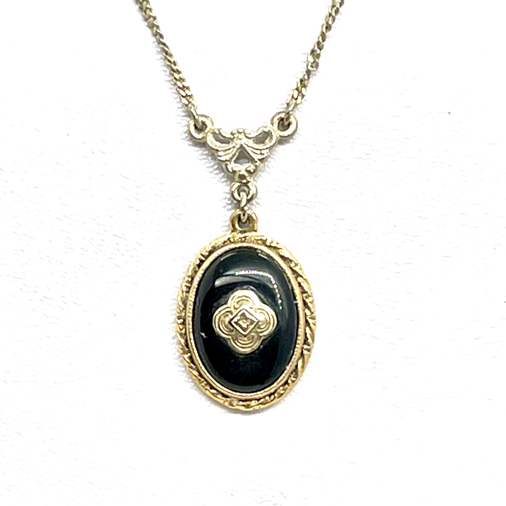 1928 Brand Victorian Style Necklace 30$